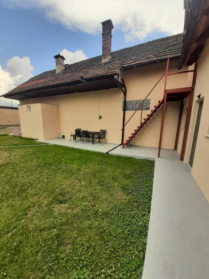 Vila Dionysos Brasov Ghimbav Ngoại thất bức ảnh