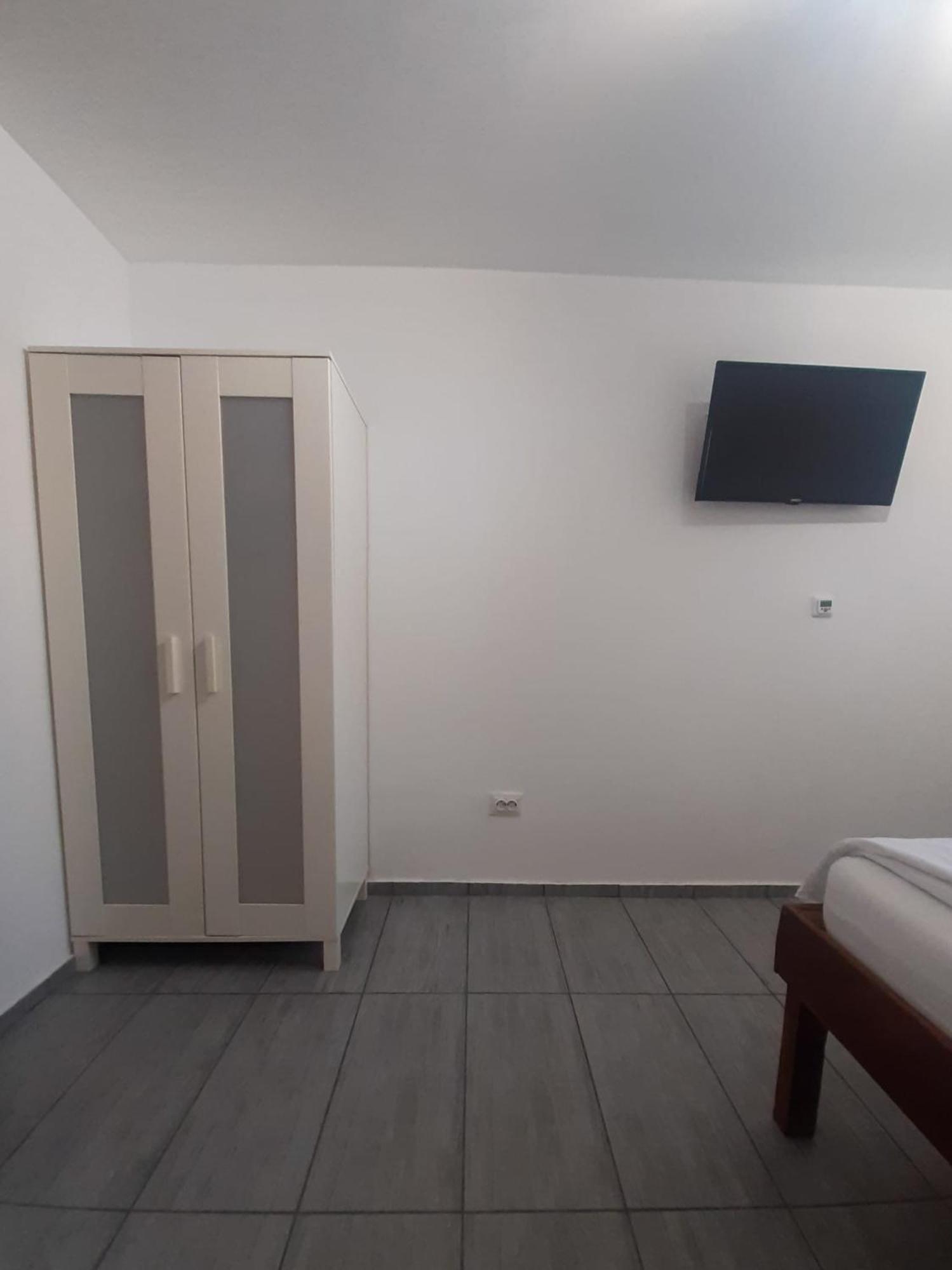 Vila Dionysos Brasov Ghimbav Ngoại thất bức ảnh